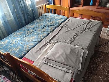 одеяло: Продаю две деревянные кровати,10000 одна — 2