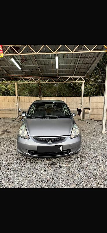 Honda Fit: 2003 г., 1.3 л, Автомат, Бензин, Хэтчбэк