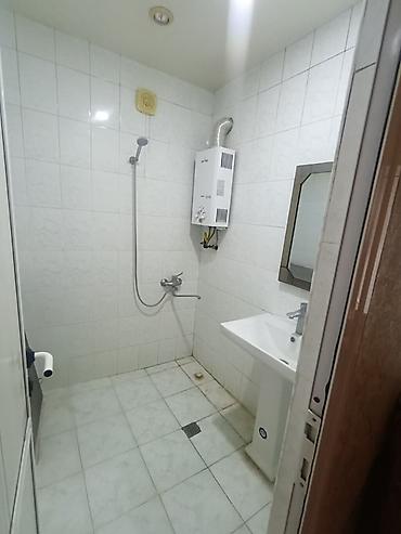 azadliq ev: Bakı, 3 otaqlı, Köhnə tikili, 58 kv. m — 2