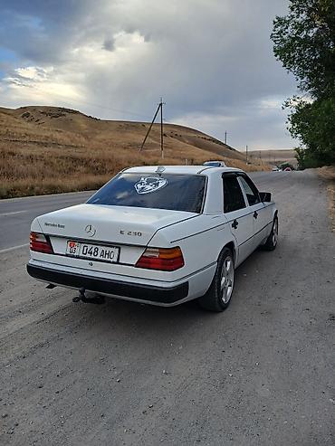 s class 222: Mercedes-Benz E-Class: 1988 г., 2.3 л, Бензин, Седан — 4