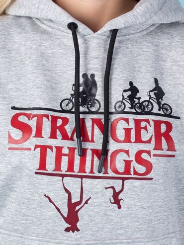 Футболки: Футболка унисекс Stranger Things, белая - Принт спереди: крупный — 7