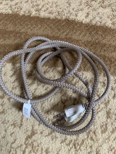 Mobil telefonlar üçün digər aksesuarlar: Hamısı birlikdə 16 manat — 9