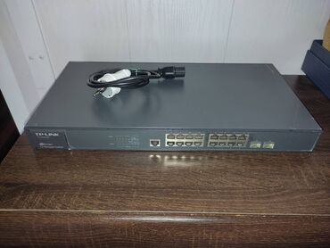 wifi роутер 3g: Коммутатор гигабитный TP-LINK TL-SG3216 v.2, (16UTP 1000Mbps + 2Combo