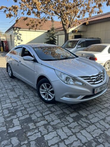 хюндай соната: Hyundai Sonata: 2011 г., Седан