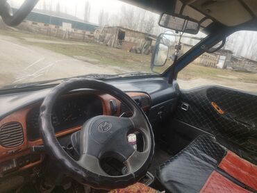 Hyundai: Hyundai Porter: 2001 г., 2.5 л, Механика, Дизель