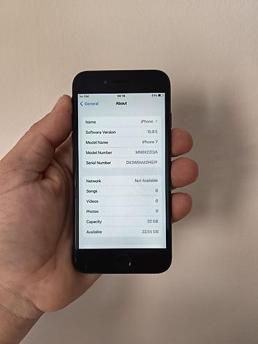 s7 edge: Iphone 7 crni sim free icloud free, sa 32 gb memorije. Telefon je ok — 6