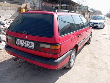 пульт авто: Volkswagen Passat: 1991 г., 1.8 л, Механика, Бензин, Универсал