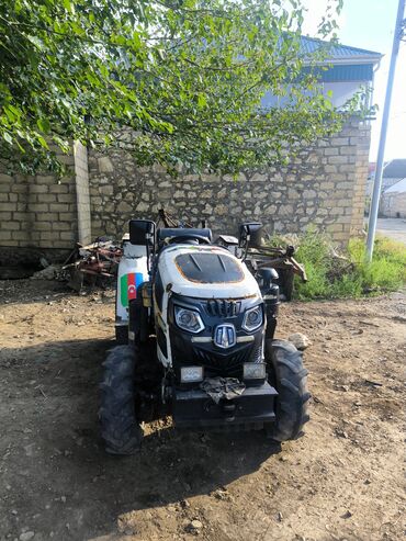 Metal axtaran aparatlar: Kompakt mini traktor – mexaniki ötürücü ilə Məhsul təsviri: - Kompakt