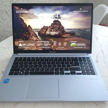 хонор 8s: Ноутбук, Asus, 16 ГБ ОЗУ, Intel Core i5, 15.6 ", Б/у, Для несложных задач, память SSD