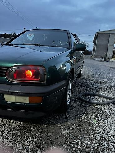 Volkswagen: Volkswagen Golf: 1995 г., 1.6 л, Механика, Бензин, Хэтчбэк — 1