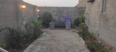 Həyət evləri və villaların satışı: 4 otaqlı, 2 kv. m, Orta təmir — 9