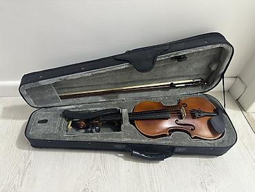 Скрипки: Скрипка 4/4 в комплекте Описание: - Академическая скрипка — 1