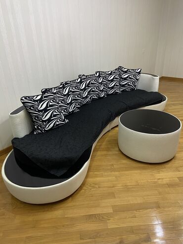 Divanlar: Divan, İşlənmiş, Açılmayan, Vеlur parça — 2