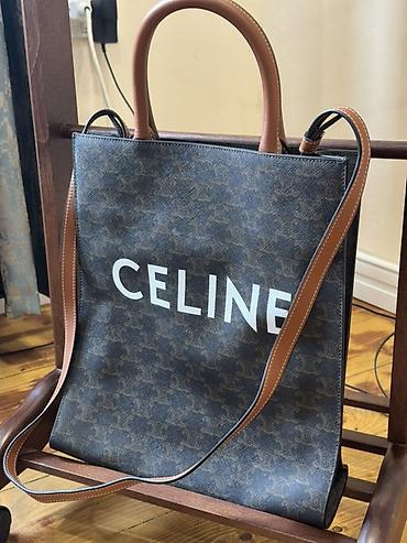 очки айс берлин: Кожанная сумка CELINE в формате вертикального tote. Модель выполнена — 1