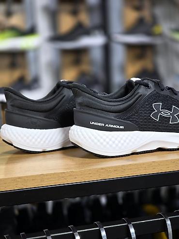 armour: Мужские кроссовки, 41.5, 42.5, 40, Under Armour, Новый, цвет - Черный — 4