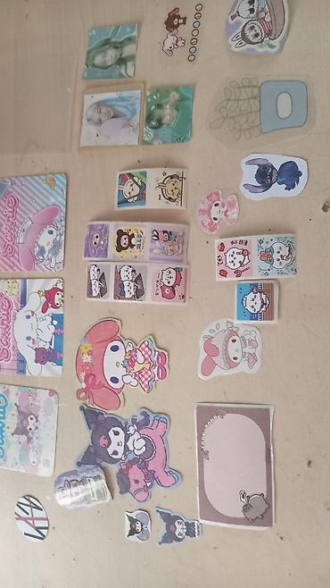 hello kitty oyuncaq: Sanrio temalı stiker və kart seti Məzmun: 3 kart(1 orginal)1 sleeve — 3