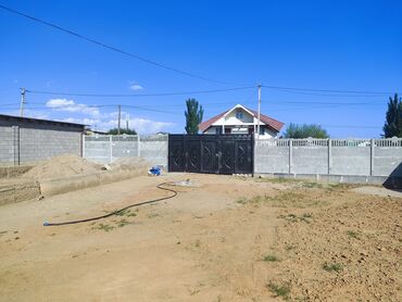 продаётся дом в бишкеке: 8 соток, Курулуш, Кызыл китеп