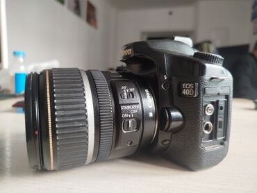 canon 1300d: Продаю кенон 40д хорошем состояние обектив 17-85всё работает или