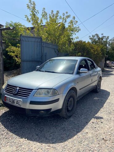 купить двигатель на пассат б3 1.8 моно: Серебристый седан Volkswagen Passat с механической коробкой передач