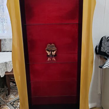 стеклянные полки на стену: İşlənmiş, Düz dolab