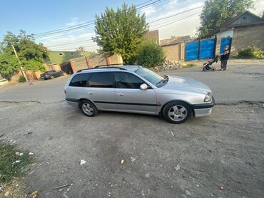 бак для даф: Toyota Avensis: 2000 г., 2 л, Механика, Дизель, Универсал