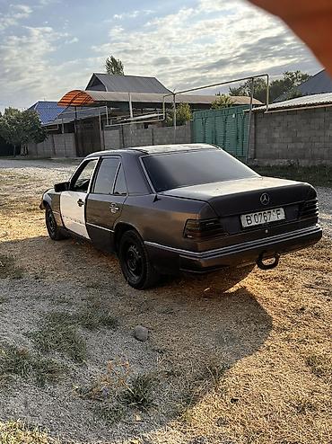 крестовина спринтер: Mercedes-Benz W124: 1992 г., 2.3 л, Механика, Бензин — 5
