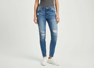 niebieskie dżinsy zara nr ref 5862 091: Jeans for women, size S