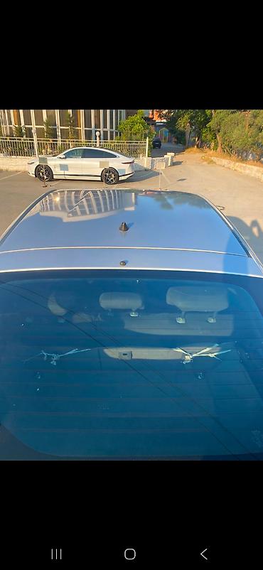 prius salon: Toyota Prius (ikinci nəsil, liftback) – hibrid Özəlliklər: - Hibrid — 4