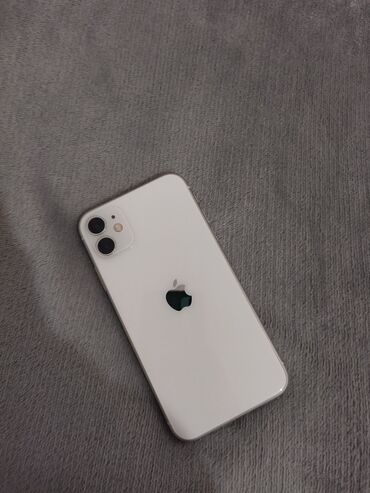 Apple iPhone: IPhone 11, Б/у, 128 ГБ, Белый, Зарядное устройство, Чехол, Кабель, 100 %