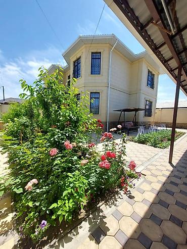 Продажа коттеджей и домов: Продается двухэтажный загородный дом с ухоженным двором и ландшафтным — 13