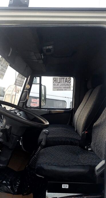 Yük maşınları: Soyuduculu yük maşını – 2005 il. Xüsusiyyətlər: - Furqon tipli yük — 3