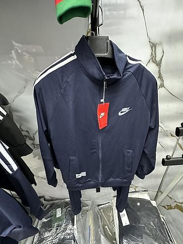 nike перчатки: Спортивные костюмы мужские, темно‑синего цвета, с молнией по всей — 8