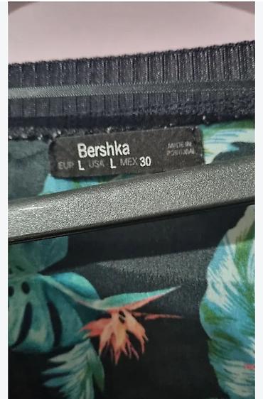 pull and bear novi sad: Bershka ženska majica sa tropskim printom - Brend: Bershka - — 2