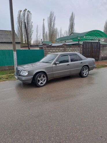 Mercedes-Benz: Mercedes-Benz W124: 1994 г., 3.2 л, Механика, Бензин, Седан