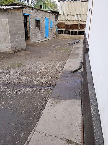 Продажа коттеджей и домов: В продаже дом город Бишкек село маевка дом три комнаты большой зал — 4