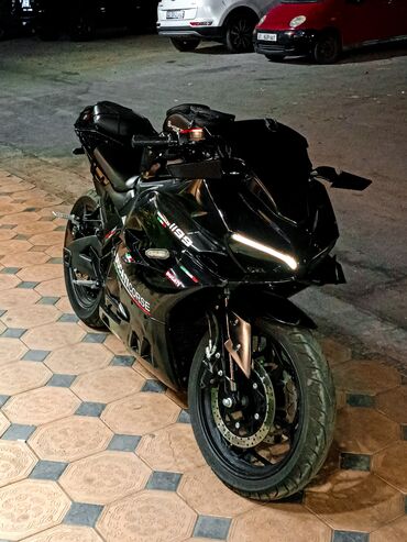 я ищу мотоцикл: Электро-спортбайк Ducati Panigal 1199s Черный-Глянцевый По внешнему