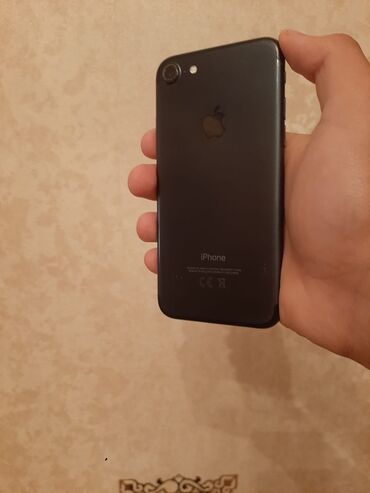 iphone 2 ci el: IPhone 7, 32 GB, Qara, Barmaq izi