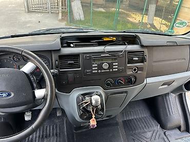 Ford: Ford Transit: 2.4 l | 2010 il 202700 km Van body type — 4