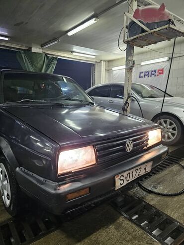 Volkswagen: Volkswagen Jetta: 1990 г., 1.8 л, Механика, Бензин, Седан