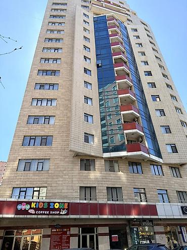 Mənzillər: 3 otaqlı, Yeni tikili, 148 kv. m — 1