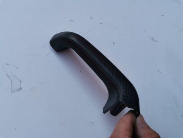 Auto delovi: Rucka levih vrata Lada 21214i Niva 2012 godiste n. tip. Polovnano — 7