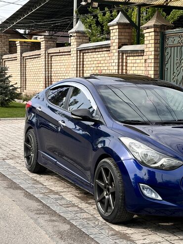 продается осоо: Hyundai Avante: 2011 г., 1.6 л, Автомат, Бензин, Седан