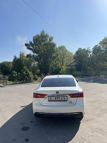 camry universal: Toyota Avalon: 2013 г., 2.5 л, Гибрид, Седан — 4