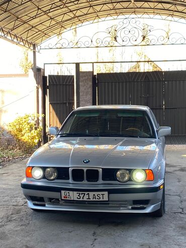 BMW: BMW 525: 1991 г., 2.5 л, Механика, Бензин, Седан