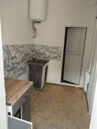 1 комнатная квартира снять на долгий срок: 1 бөлмө, Кыймылсыз мүлк агенттиги, Чогуу жашоосу жок, Жарым -жартылай эмереги бар