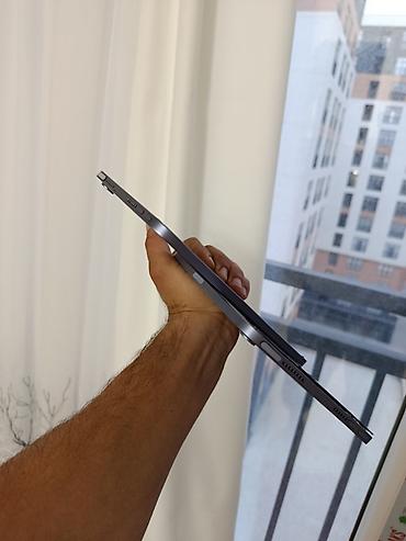 apple ipad mini 6: Biri İclouddadir Ekrani yanib islekdir biri ise ekrani yanib + — 4