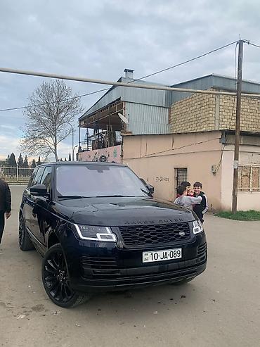 Land Rover: Range Rover SUV - Kuzov: Qara rəng, tam ölçülü lüks SUV - Sürətlər — 6