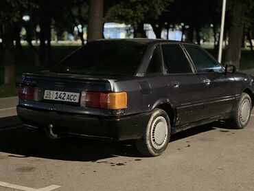 Audi: Audi 80: 1989 г., 1.8 л, Механика, Бензин, Седан