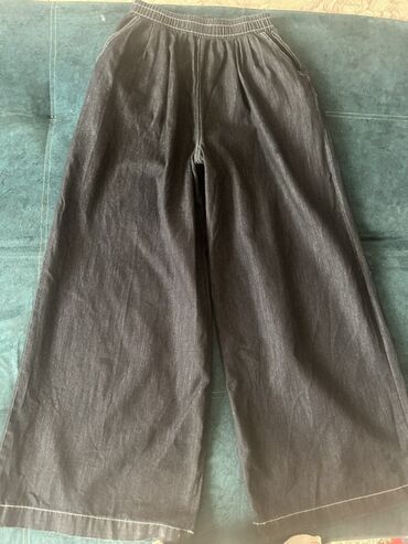 Другая женская одежда: Женский комплект одежды (микс) Б/у, за 2000 сом, пакет вещей, размеры — 13