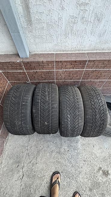 Продаю резину 275/40/R18
2024год